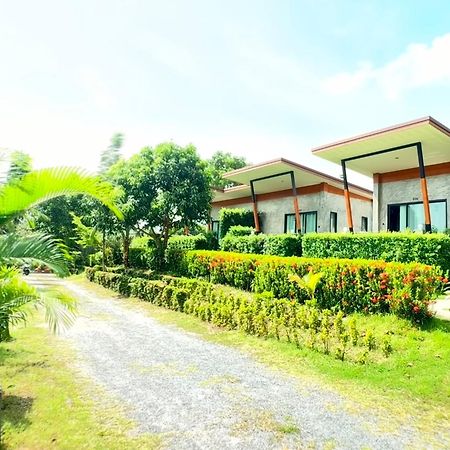 Serene Lanta Resort Ko Lanta Exterior foto