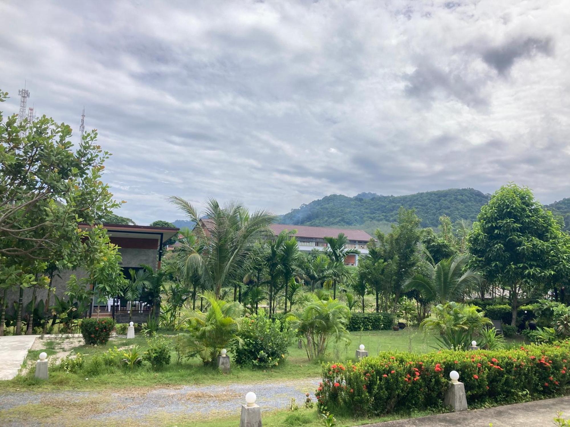 Serene Lanta Resort Ko Lanta Exterior foto